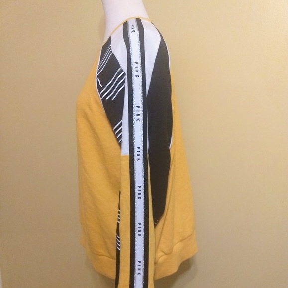 Victoria's secret PINK sweatshirt sz small - Picture 3 of 5